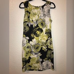 Connected Size 10 Black and Green Floral Dress
